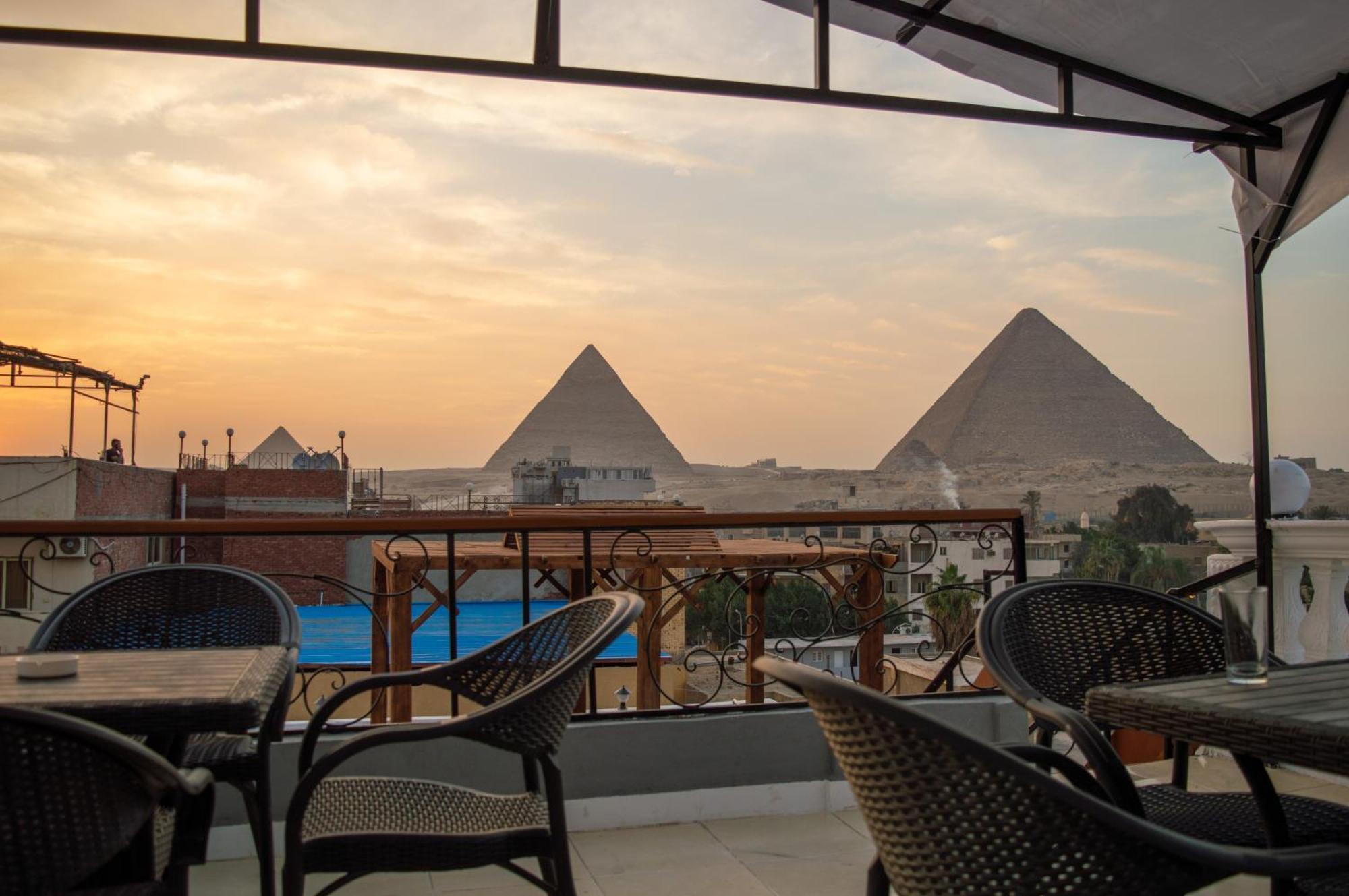Pyramids Gate Hotel Kafrat al Jabal Exterior photo
