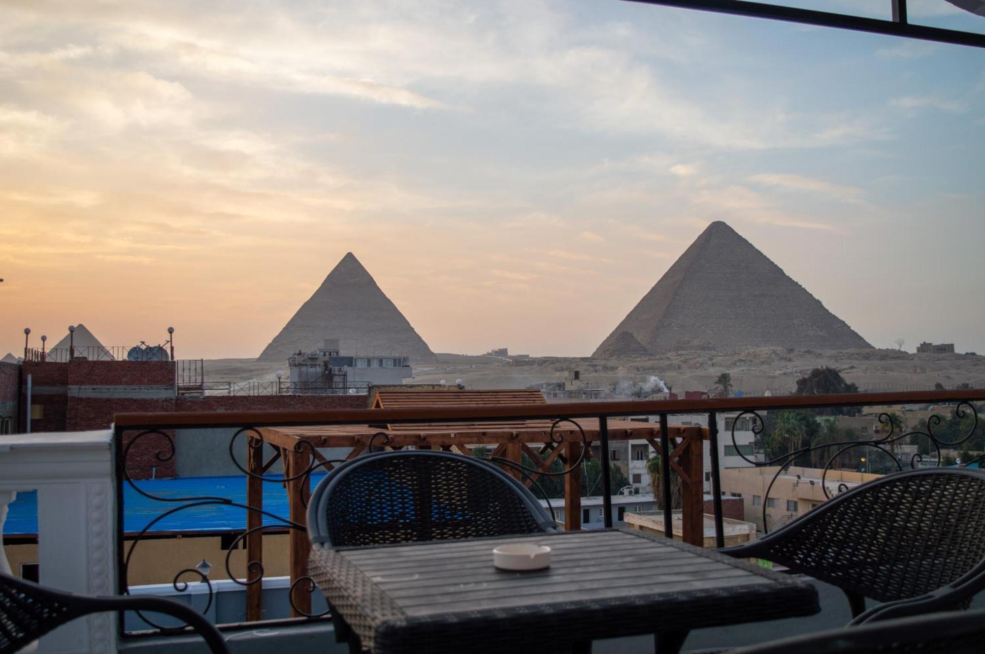 Pyramids Gate Hotel Kafrat al Jabal Exterior photo