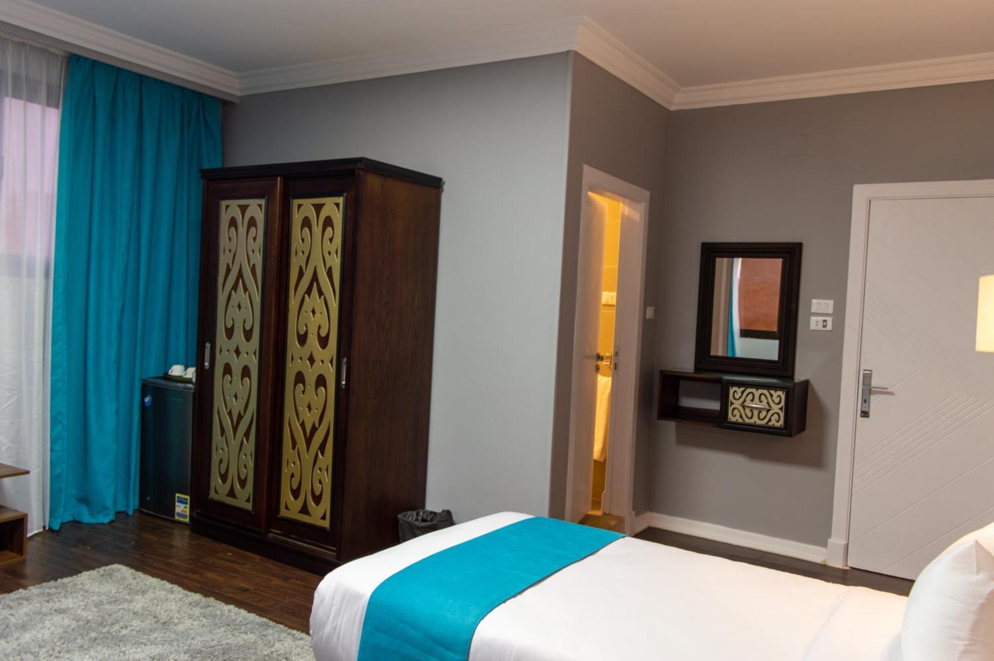 Pyramids Gate Hotel Kafrat al Jabal Exterior photo