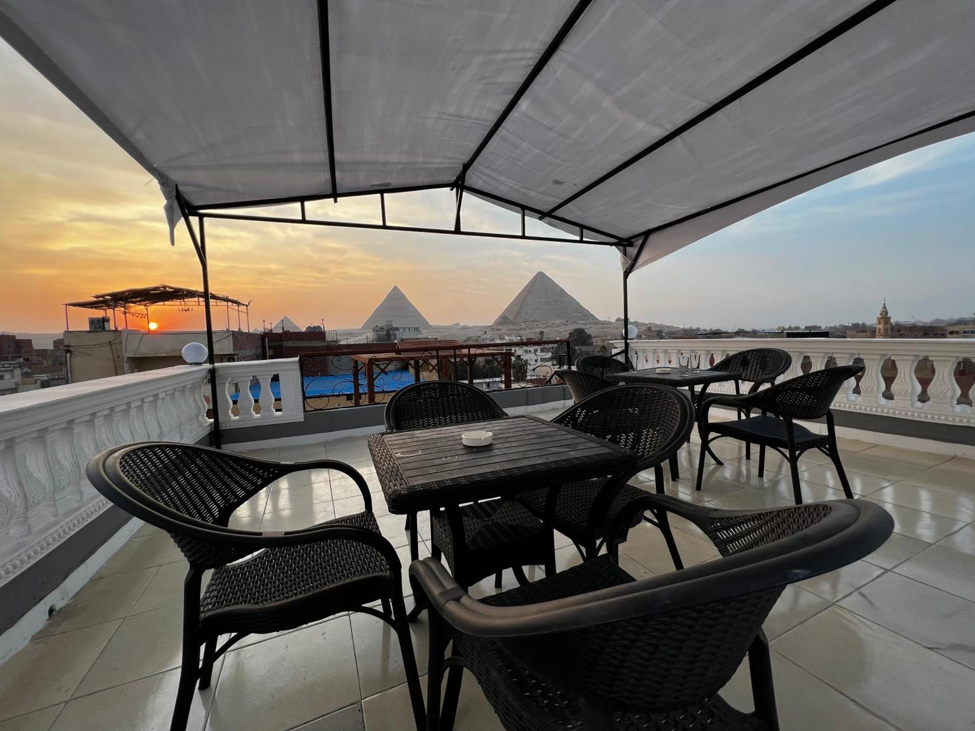 Pyramids Gate Hotel Kafrat al Jabal Exterior photo
