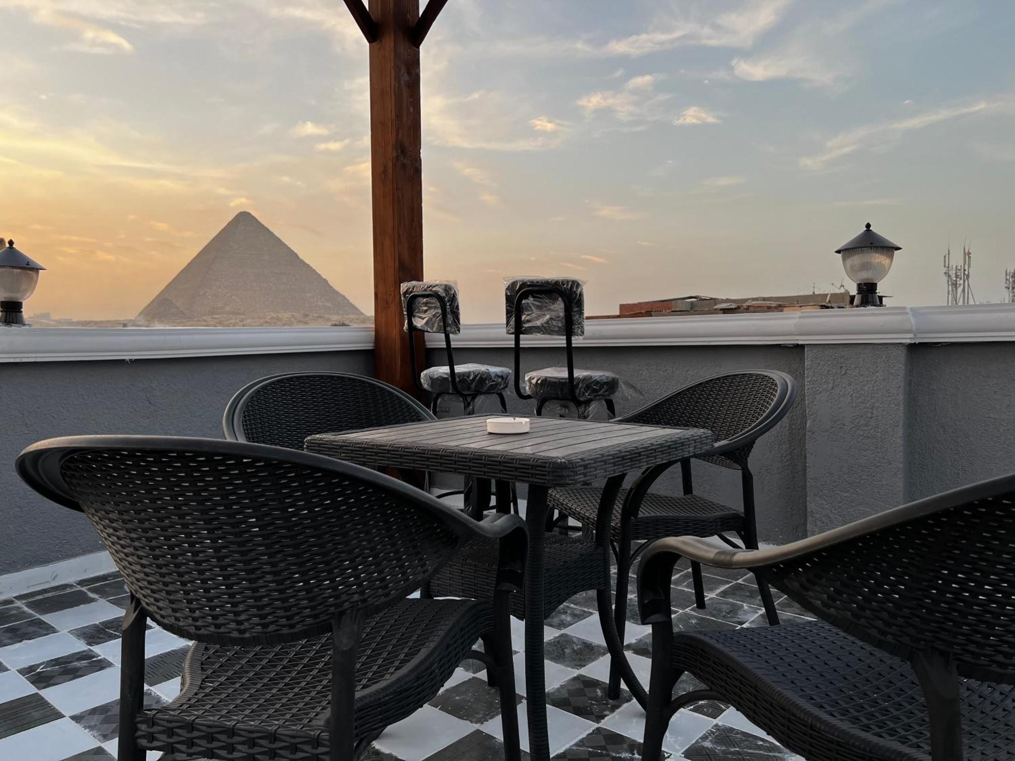 Pyramids Gate Hotel Kafrat al Jabal Exterior photo
