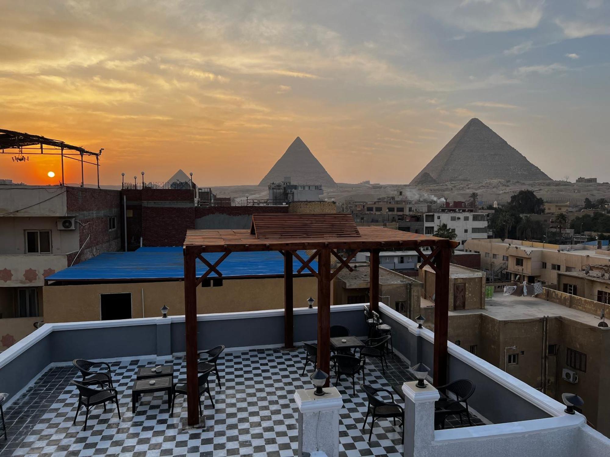 Pyramids Gate Hotel Kafrat al Jabal Exterior photo