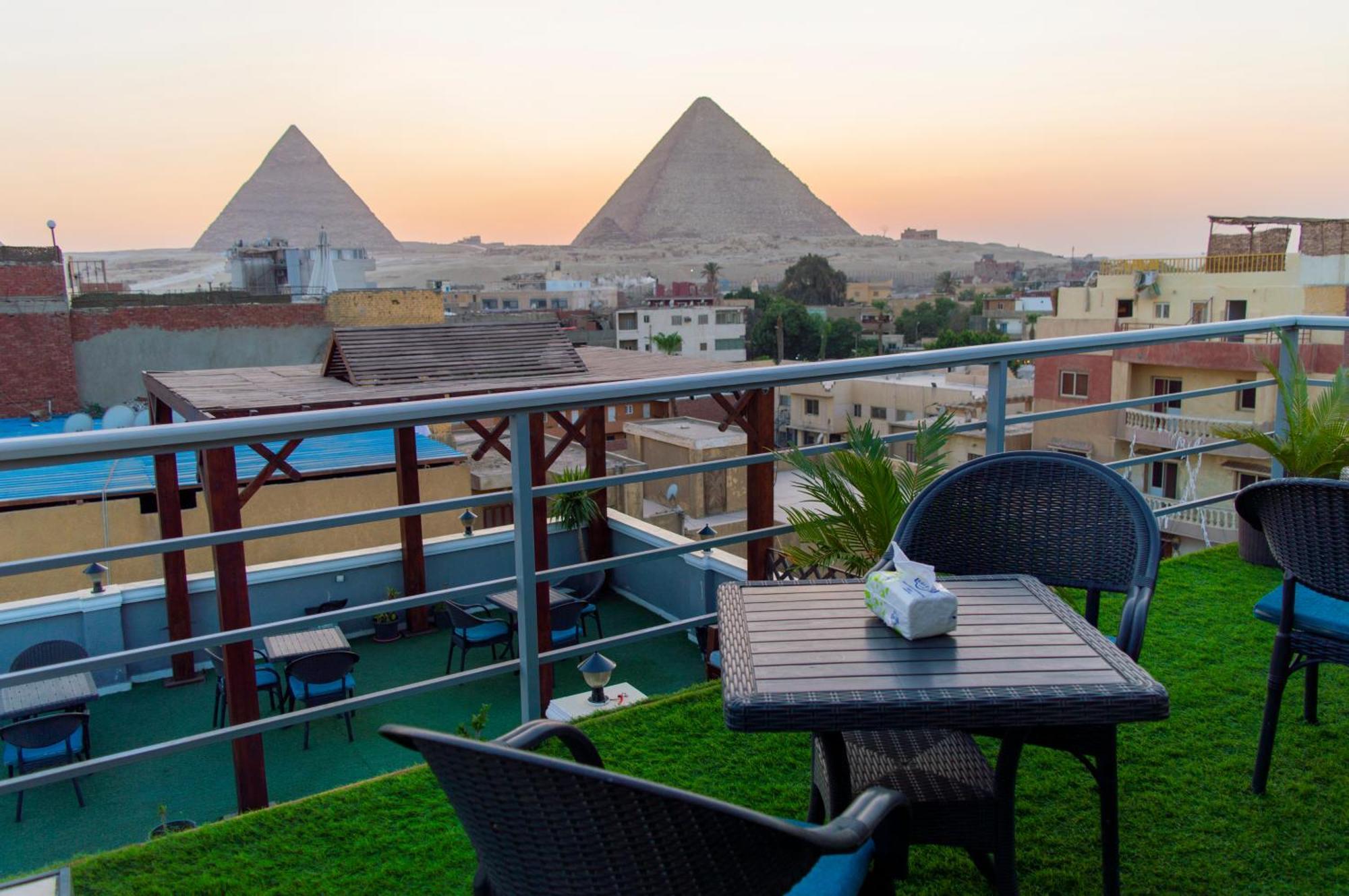Pyramids Gate Hotel Kafrat al Jabal Exterior photo