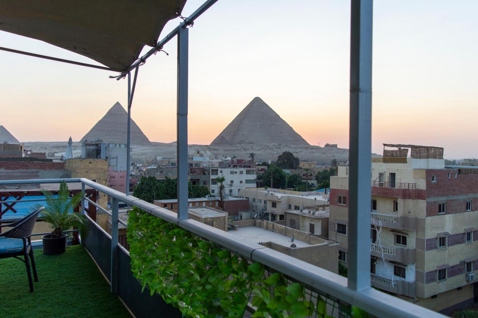 Pyramids Gate Hotel Kafrat al Jabal Exterior photo